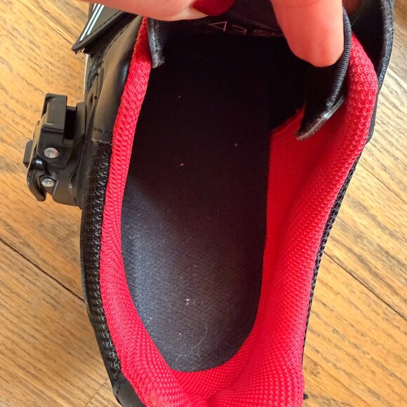 Peloton Shoes Unisex | Black & Red | Size 43 / Men's 10 / Women's 12 | Good Used - Picture 6 of 10